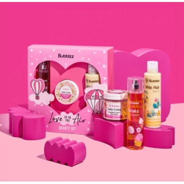 Bubblzz Love Is In The Air Beauty Kit